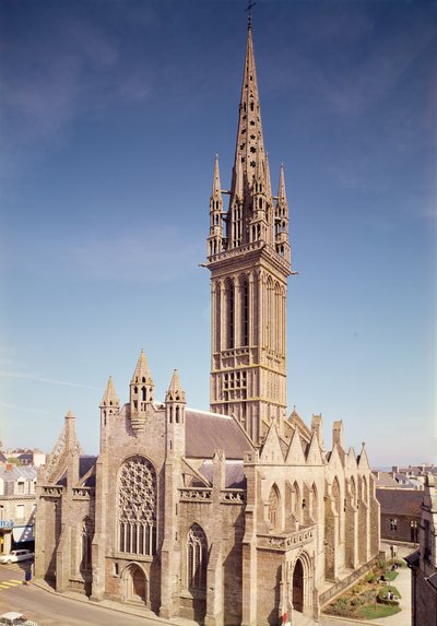 Außenansicht der Chapelle du Kreisker, 14.-15. Jahrhundert von French School