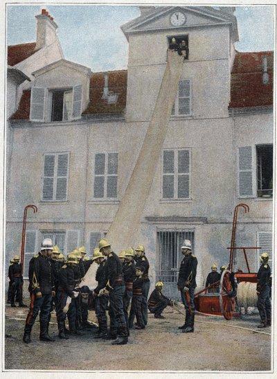 Feuerwehrleute von Paris. Die Rettung hat Vorrang. Das Klettern, um in die Nähe der Katastrophen zu gelangen, erfolgt sofort mittels Haken, Stuhlknoten oder des Rettungssacks, der vom Pumpenleiter und dem ersten Diener montiert wird. Die Pioniere unten unt von French School