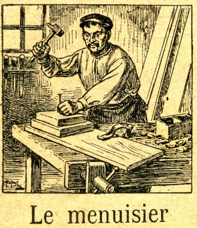 Tischler, der einen Nagel mit einem Hammer in eine Montage von Brettern auf seiner Werkbank schlägt. Gravur eines Silbenbuches (Lesebuch) um 1920. von French School