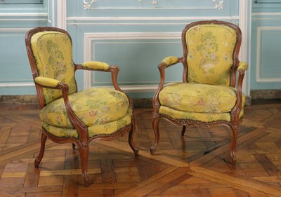 Paar Louis XV Sessel, 1723-74 von French School