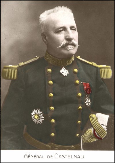 Porträt des französischen Generals Noel Edouard de Curieres de Castelnau (1851-1944). Postkarte aus dem 20. Jahrhundert von French School