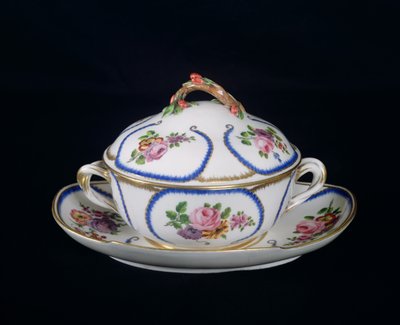 Sevres-Schale und -Teller, 1764 (Porzellan) von French School