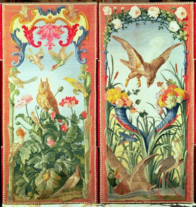 Zwei Teppichpaneele zu einem Paravent verarbeitet, Vögel, Blumen und Früchte darstellend, Savonnerie-Werkstatt (Textil) von French School