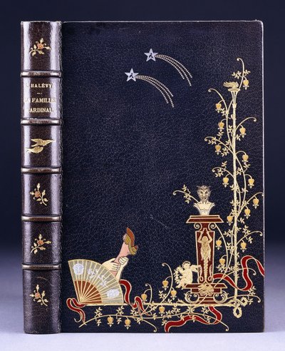 Oberer Buchdeckel mit zwei Sternschnuppen, einer Fackel, Laub, Faun auf Sockel, Putto und einem Bein hinter einem Fächer, 1893 von French School