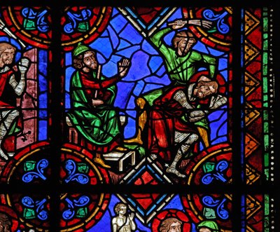 Fenster w06, Darstellung der Geschichte des Heiligen Julian von Brioude - Heiliger Ferreol, ein Freund von Julian, der während der Diokletianischen Verfolgungen starb, wird gefangen genommen und geschlagen von French School