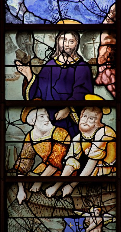Fenster w1 mit Darstellung des Heiligen Petrus und des wunderbaren Fischfangs von French School