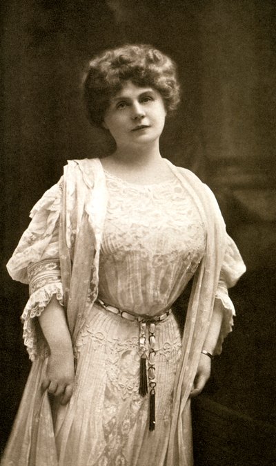 Marie Corelli, britische Schriftstellerin, 1909 von Gabell