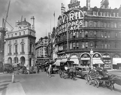 Piccadilly Circus, City of Westminster, London, frühes 20. Jahrhundert von George Davison Reid