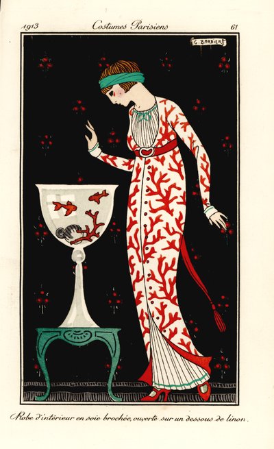 Frau im Hauskleid aus Korallenseidendruck über einem Leinenunterrock. Aquarium mit Korallen und Goldfischen von Georges Barbier