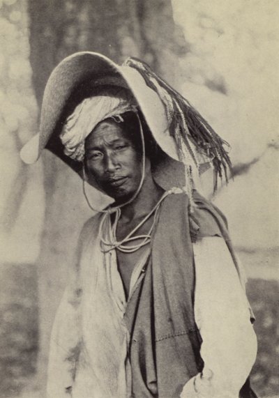 Burma: Ein Shan-Händler mit seinem Sommerhut von Georges Bertin Scott