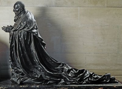 Kardinal René de Birague im Gebet von Germain Pilon