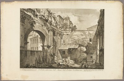 Innenansicht des Atriums des Portikus von Octavia, aus Ansichten von Rom von Giovanni Battista Piranesi