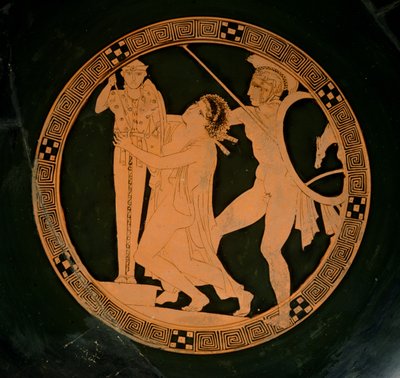 Attische rotfigurige Schale, die Kassandra zeigt, die von Ajax verfolgt wird und Zuflucht bei einem Xoanon von Athena sucht, ca. 430 v. Chr. von Greek