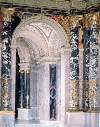 Innenansicht des Kunsthistorischen Museums in Wien, Detail darstellend Bogen und die Zwickelverzierung von Figuren der italienischen Renaissance, 1890-91 von Gustav Klimt