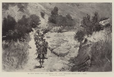 Der Aufstand an der indischen Grenze, Camp Sheranni, Tochi-Tal, Highlander marschieren durch eine Schlucht von Henry Charles Seppings Wright