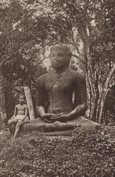 Ruinenstädte von Ceylon: Monolithische Buddha-Statue von Henry W. Cave