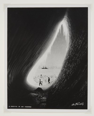 Eine Grotte in einem Eisberg von Herbert Ponting