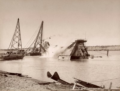 Sprengung eines Baggers in einem Kanal von Hippolyte Arnoux