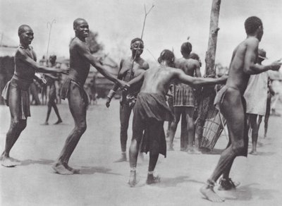Afrika: Moru-Rundtanz von Hugo Adolf Bernatzik