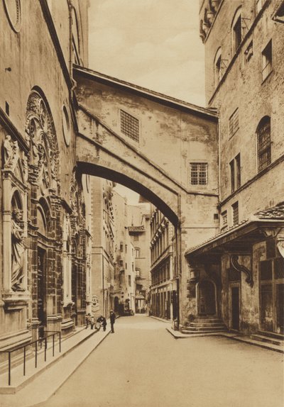 Florenz: Kirche S. Michele, Der untere Teil von der Westseite, Arnolfo di Cambio und Taddeo Gaddi von Italian Photographer
