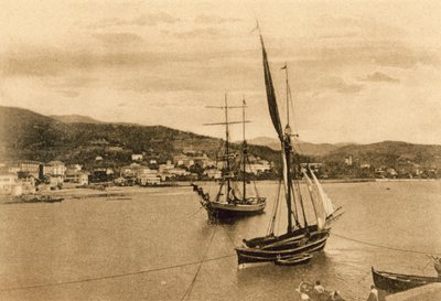 San Remo, Ville ed Alberghi a levante von Italian Photographer