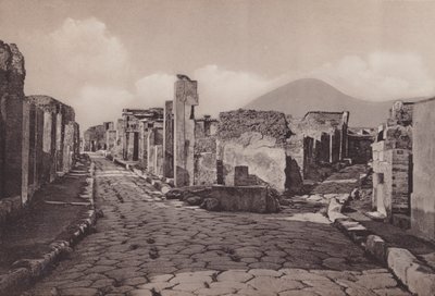 Via Consolare und Porta Di Ercolano, Konsularstraße, Tor von Herculaneum (s/w Foto) von Italian Photographer