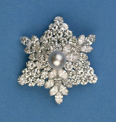 Runde und Marquise-Diamant-Schneeflocken-Brosche von Bulgari von Italian School