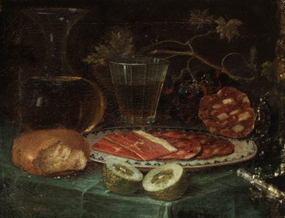 Stillleben mit Brotstück, Glaskaraffe, Weinglas, Platte mit Schinken und Schinkenwurst, Zitrone und Messer mit Perlmuttgriff von Italo flämischer Maler des 17. Jahrhunderts