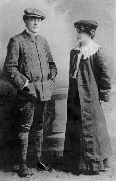 Mabel Hackney und Laurence Irving, 1907 von J. Beagles and Co.