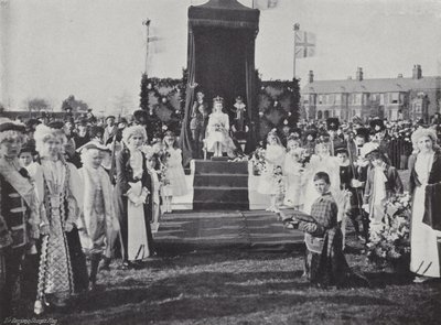 Knutsford Maifest, Krönung der Königin von J. Benjamin Stone