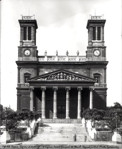 Fassade der Kirche St. Vincent de Paul, erbaut 1824-44 von Jacques Ignace Hittorff