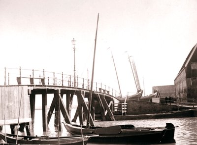 Kanalboote, Markeninsel, Niederlande, 1898 von James Batkin