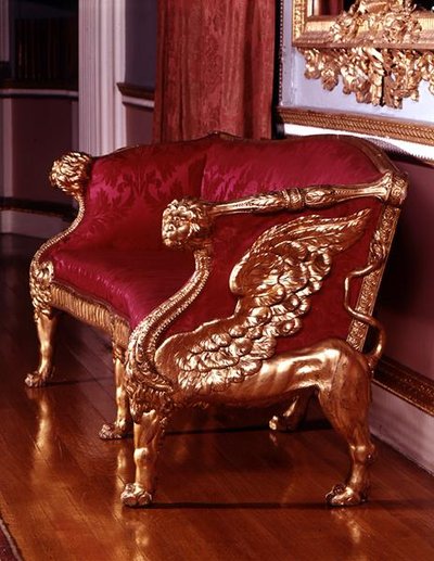Sofa mit geflügelten Löwen-Endstützen, ca. 1760 von James Stuart