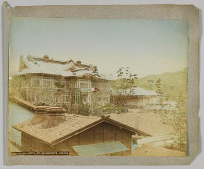 Fujiya-Hotel, Miyanoshita, Hakone, Präfektur Kanagawa, Japan (handkoloriertes s/w Foto) von Japanese Photographer