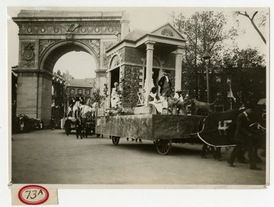 Historische Parade Koloniales Heim Wagen Nr. 27 von Jessie Tarbox Beals