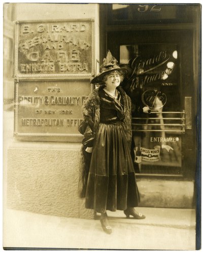 Madam Girard aus NY, berühmtes Restaurant in der Innenstadt, 92 William St, 1910 von Jessie Tarbox Beals