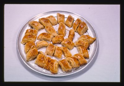 Knishes, Kartoffel und Käse, Menges Resort, Livingston Manor, New York, USA von John Margolies