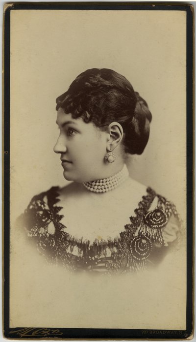 Mrs. William Astor (Sepia-Druck) von José Maria Mora