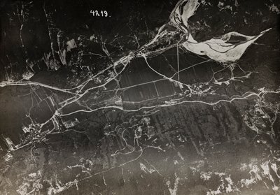 Album "Meine Weltkriegs-Erinnerungen Südwestfront (Kärnten, Italien, Südtirol) 31.03.1915-12.11.1918 - Josef Zohles Wien": Luftaufnahme der italienischen Stadt von Josef Zohles