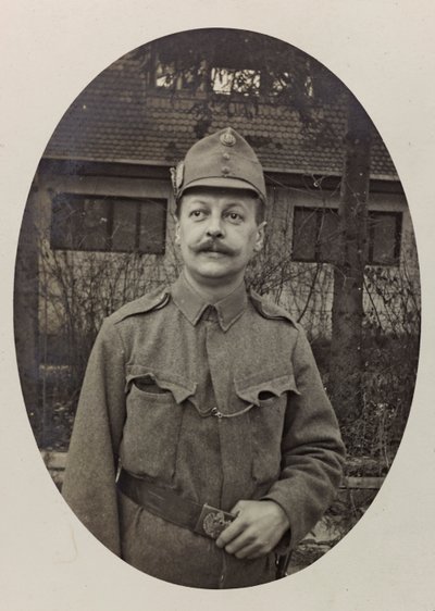 Album "Meine Weltkriegs-Erinnerungen Südwestfront (Kärnten, Italien, Südtirol) 31.03.1915-12.11.1918 - Josef Zohles Wien": Porträt eines Soldaten von Josef Zohles