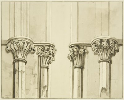 Vier Kapitelle nahe der Sakristeitür von St. Markus von Joseph Manning