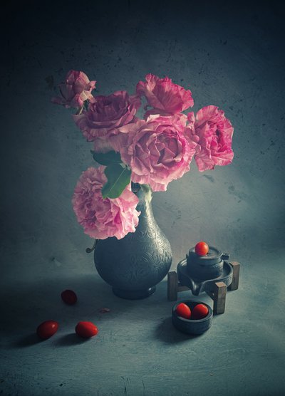 Gartenrosen und Tomaten von Judy Tseng