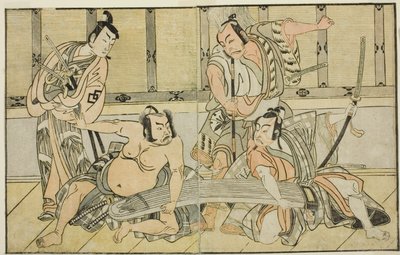 Die Schauspieler Ichikawa Yaozo II als Kujaku no Saburo, Matsumoto Koshiro II als Hata no Daizen Taketora, Nakajima Mihoemon II als Aramaki Mimishiro und Nakamura Shocho I als Ki no Tsurayuki (von rechts nach links), im Stück Kuni no Hana Ono no Itsumoji,  von Katsukawa Shunsho