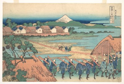 Fuji in der Ferne vom Vergnügungsviertel Senju, aus der Serie Sechsunddreißig Ansichten des Berges Fuji von Katsushika Hokusai