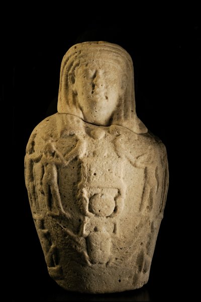Kleopatra; Die Suche nach der letzten Königin von Ägypten; Ausstellungskatalog; Seite 167, Kleopat..., 2011 (Foto) von Kenneth Garrett