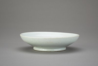 Schale mit Inventarinschrift datiert 1832, 1832 von Korean School