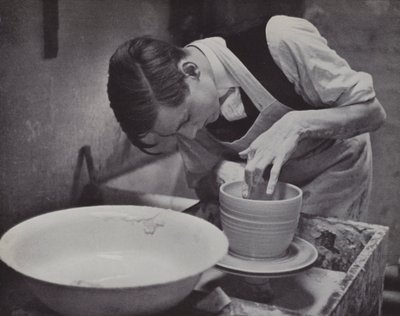 Töpferei in Eton von Laszlo Moholy Nagy