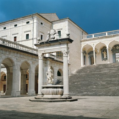 Haupttreppe und Brunnen der Abtei Monte Cassino von Unbekannt Unbekannt