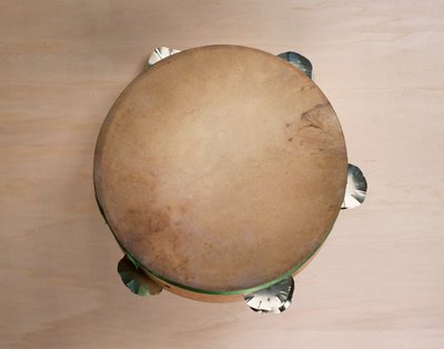 Tammorra, Schlaginstrument gebaut in der Werkstatt des Geigenbauers Pasquale Scala in Praiano, Kampanien, Italien, 20. Jahrhundert von Unbekannt Unbekannt