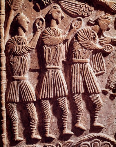 Lombardische Kunst: die weisen Könige, Flachrelief vom Altar des Herzogs Rachis - Skulptur, lombardische Kunst, 737-744 - Cividale del Friuli, Christliches Museum, Schatz der Kathedrale von Lombard School